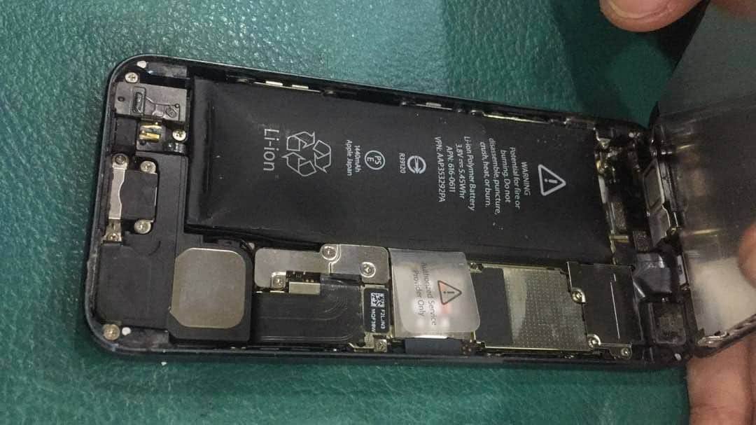 Repair iPhone 5 Bateri – Kajang Bangi Nilai